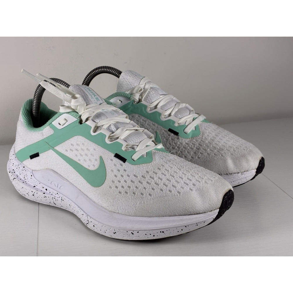 Size 8.5 - Nike Air Winflo 10 White Emerald Rise Womens Shoes Running